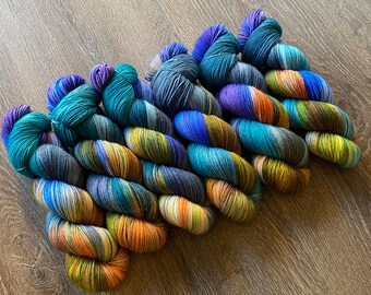 Koi Pond - 4ply deluxe sock yarn, Hand dyed 85/15 Fine Merino Nylon 400 metres, superwash