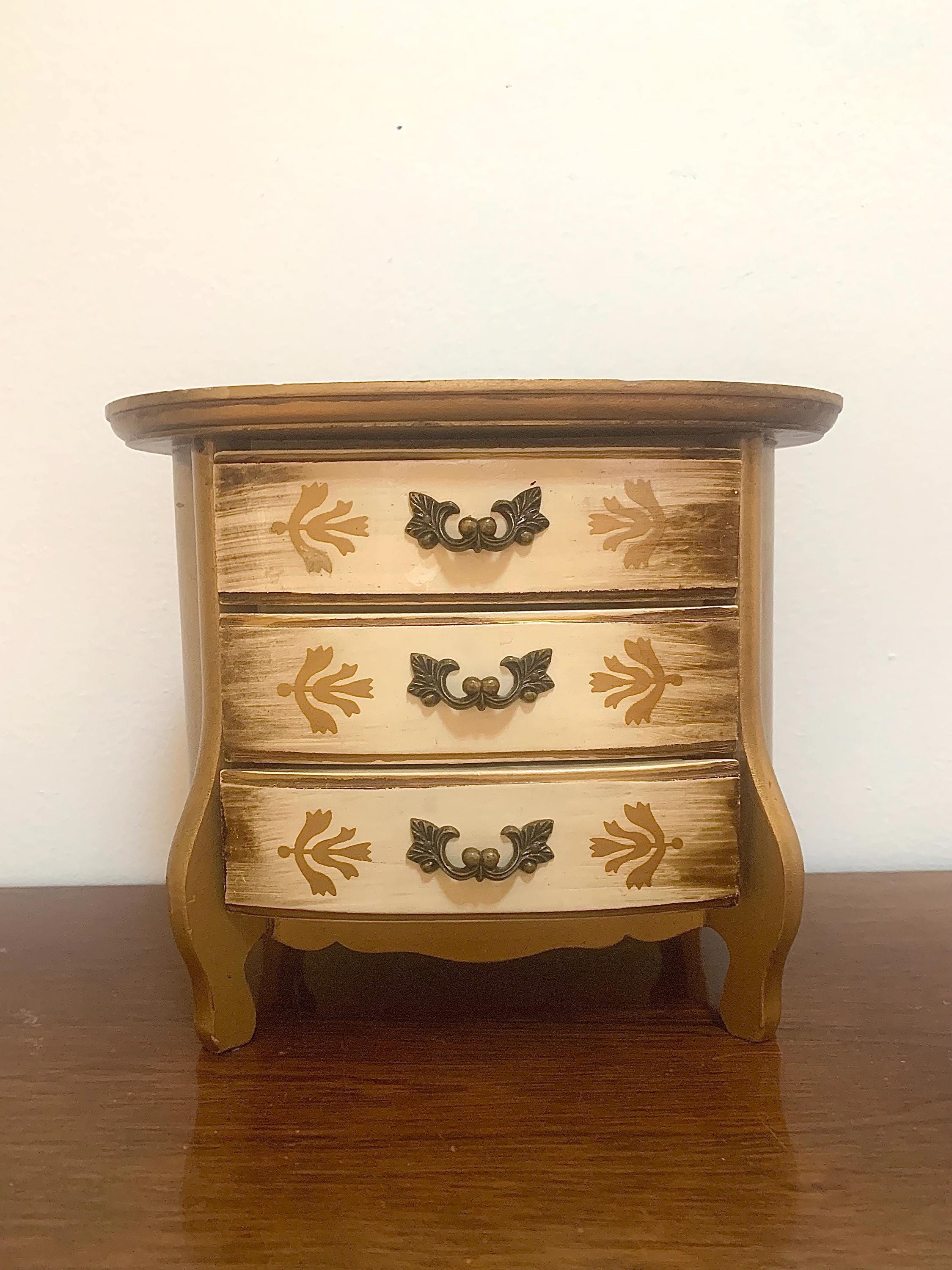 週末セール ビンテージ Florentine調 ジュエリーボックス Vintage Jewelry Box: European, Italian Florentine, Gold Gilt