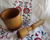 Old antique prirmitive wooden mortar and pestle for spices or garlic - Wooden mortar and pestle - Spices mortar - Antique herb crusher