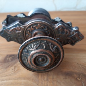 Ukrainsk vintageknopp i metall - I mässingsfärgade handtag - Handtag för ladugård - Rustikt handtag