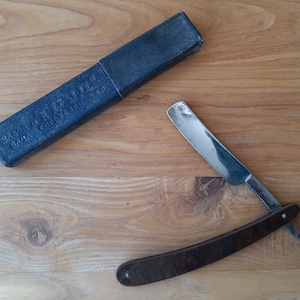 Straight razor made in USSR - Ukrainian straight razor Trud VACHA 45s in original box - Antique razor - Vintage razor for men - made in USSR