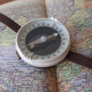 Vintage tourist or school compass with strap - Collectable rustic gift