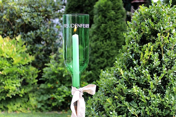 Gartenfackel Weinflaschen Windlicht, FREUDENFEUER, upcycling, grün, Gartenlicht, Flaschenlicht, Steckwindlicht, Sommerlicht
