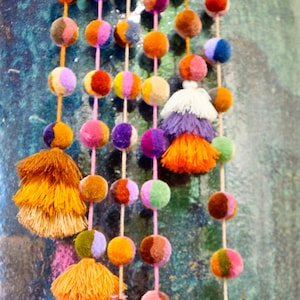 Tie Dye Pom Pom Garland | Pom Pom Fino | Boho Decor