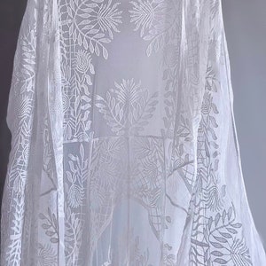 Tunique blanche, kimono bordée de dentelle, robe blanche, robe longue bohème image 8