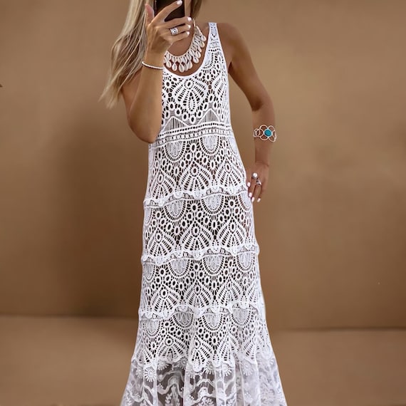 white crochet sleeveless dress Dress, Boho Chic Long Color:18 Burnt Orange Bridesmaid Dresses: cobalt blue maxi Crochet halter neck Featuring a V neckline