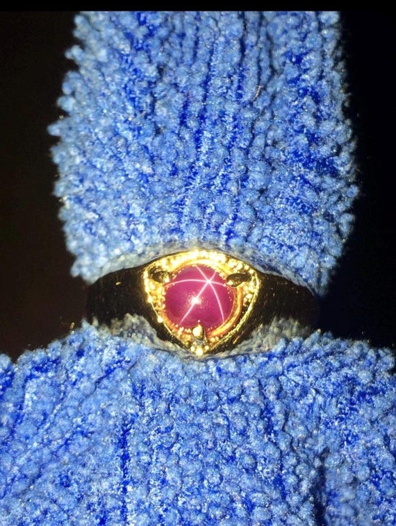 Star Sapphire Solid 10k solid yellow  Gold Ring - image 2