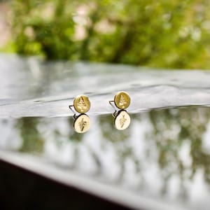 Boucles d&#39;oreilles clous sapin, acier inoxydable doré