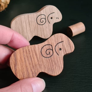 Pomos de cajón de oveja, tiradores de animales para cómoda de Young Farmer, tirador de madera ecológica, tiradores de gabinete de carpintería originales hechos en casa de cabra