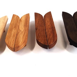 Elegant wooden pull handles, Handmade handle, Decorative pull handles, Tulip shaped handle, Flower shaped handle, Exquisite handle, oak knob