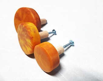 Round Amber look knob handle, fake glass pulls bathroom, kitchen cabinet furniture,  dresser pulls, wood and epoxy resin replacement handles