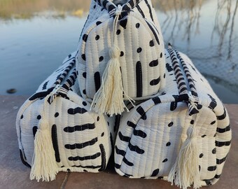 Quilted cotton cosmetic bag set, new design toiletry bag, 3 pcs gifted item