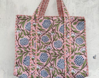 Handmade Quilted Cotton Tote Bag: Picnic, Beach, and Shopping