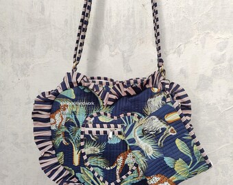 Handmade Quilted Cotton Tote Bag: Heart Style, Adjustable Strap