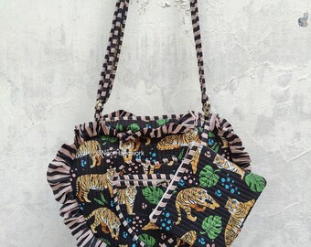 Handmade Quilted Cotton Tote Bag: Heart Style, Adjustable Strap