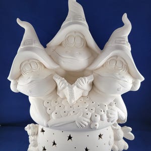 Ceramic Halloween Frogs, Clay Magic Oops! Frog Witch Soup, Ceramic Frogs in Cauldron, Clay Magic Halloween Frogs, Light up Halloween, cute