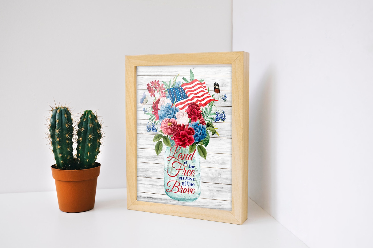 Fourth of July Rustic Floral Print, July Forth Flower Vase, 4th of July ...