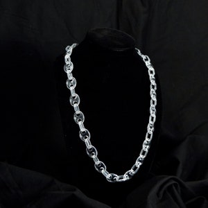 Gucci Link Chain Necklace. Acrylic glass Chain.