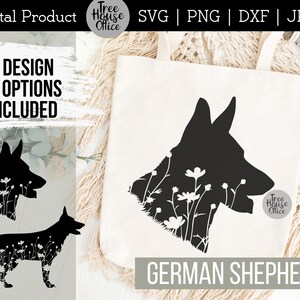 Könnte beinhalten: Zwei digitale Designoptionen einer deutschen Schäferhund-Silhouette mit weißen Blumen innerhalb der Silhouette. Das Design befindet sich auf einer weißen Tragetasche.