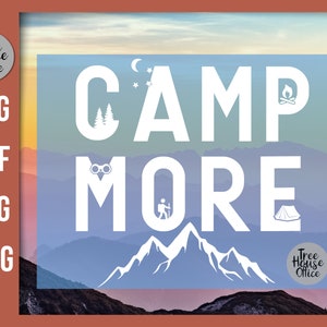 Può includere: Testo bianco su uno sfondo di montagna colorato che dice "Camp More". Il testo è circondato da icone di campeggio, tra cui una tenda, un falò, un escursionista, un binocolo e una luna crescente con stelle.