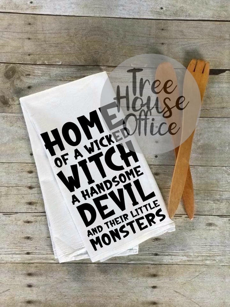 Free Free Family Halloween Svg 706 SVG PNG EPS DXF File
