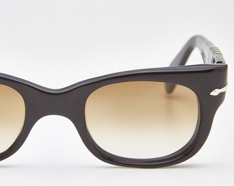 Vintage Woman Sunglasses PERSOL 2509 53-19 Cateye Italy Eyewear 
