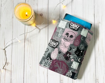 Grunge gepolsterte Buchhülle | Buch Schutz | Buchhalter | Buchhülle | Bücherwurm Geschenk
