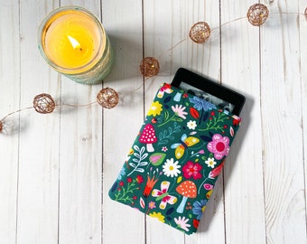 Mushroom Forest Kindle Sleeve | Kindle Oasis Sleeve | E-Reader Sleeve | Kindle Cover | Bookish Gift