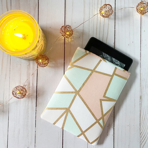 Geo Pastel Kindle Paperwhite Padded Sleeve | Kindle Oasis Sleeve | E-Reader Sleeve | Kindle Sleeve | Bookish Gift