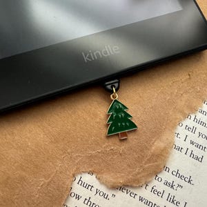 Kiefer Kindle Charm | USB Typ-C | Anti Dust Plug | Telefon-Anhänger