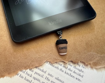 Pingente Kindle Coffee | USB Tipo C | Plugue Anti Poeira | Pingente para Celular