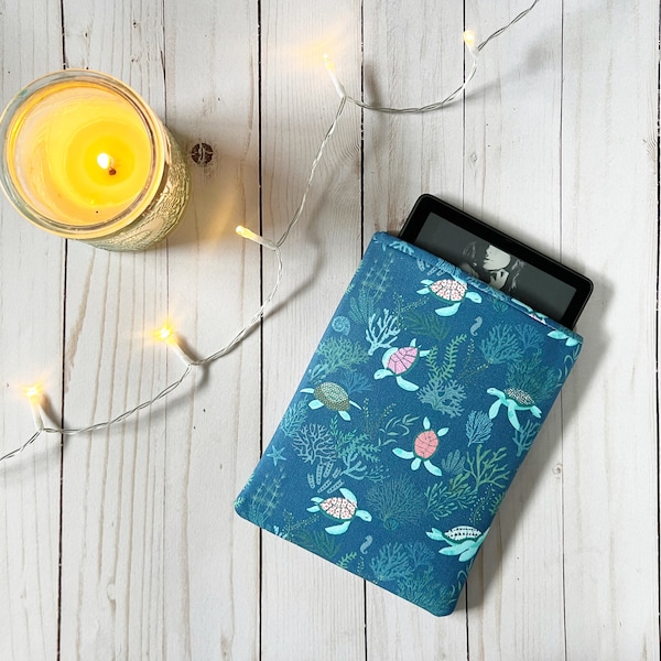 Sea Turtle Kindle Paperwhite Padded Sleeve | Kindle Oasis Sleeve | E-Reader Sleeve | Kindle Cover | Bookish Gift