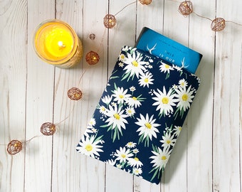 Daisy Padded Book Sleeve | Book Protector | Book Holder | Book Cover | Bookish Gift
