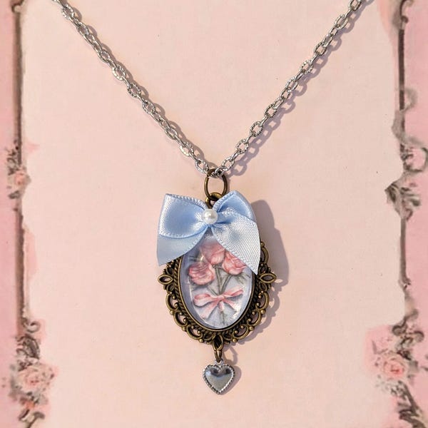 Priscilla - Handmade necklace, limited edition of 6