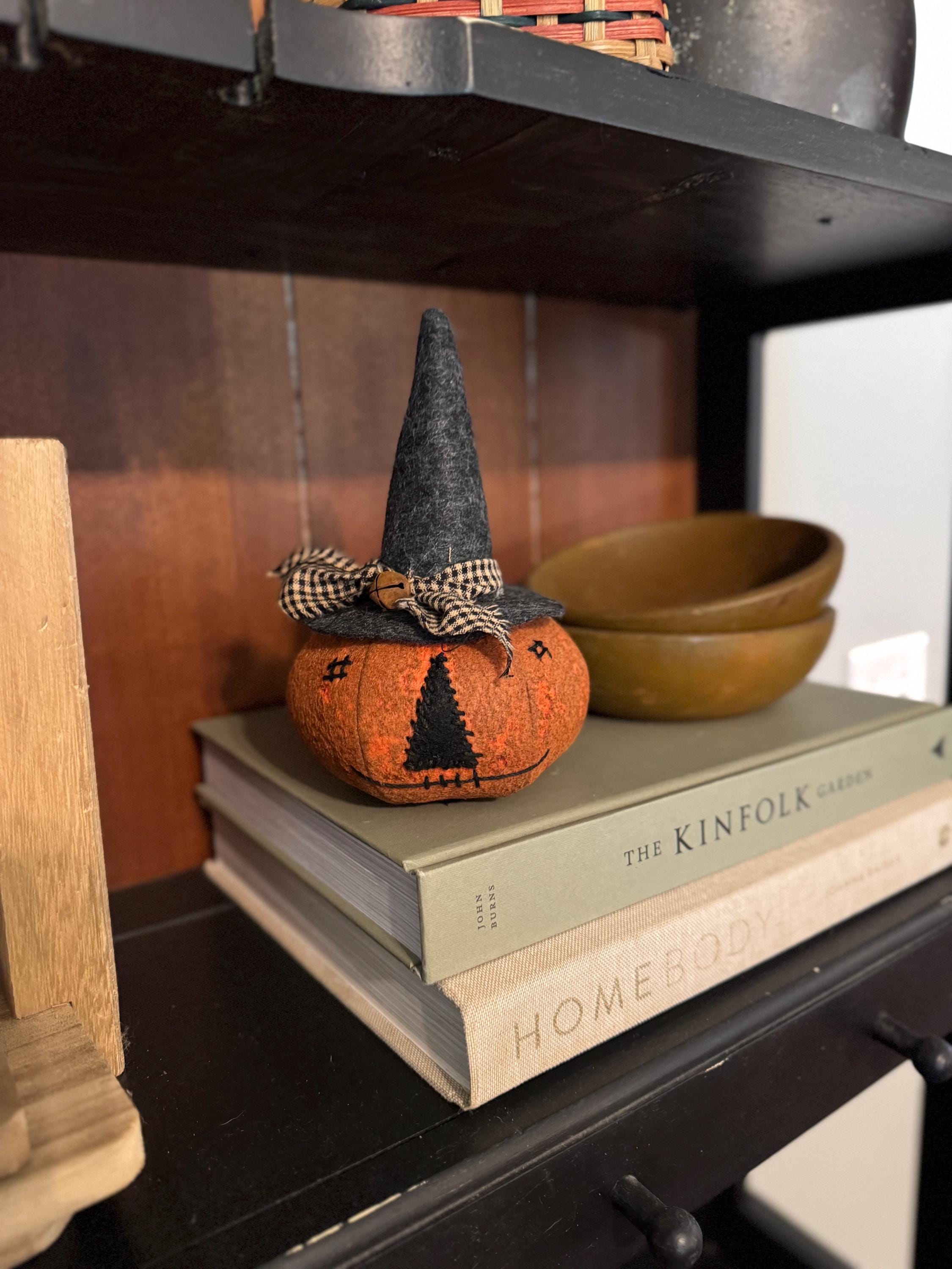 Primitive Jack-o-lantern Pumpkin Shelf Sitter Halloween Cottage Decor ...