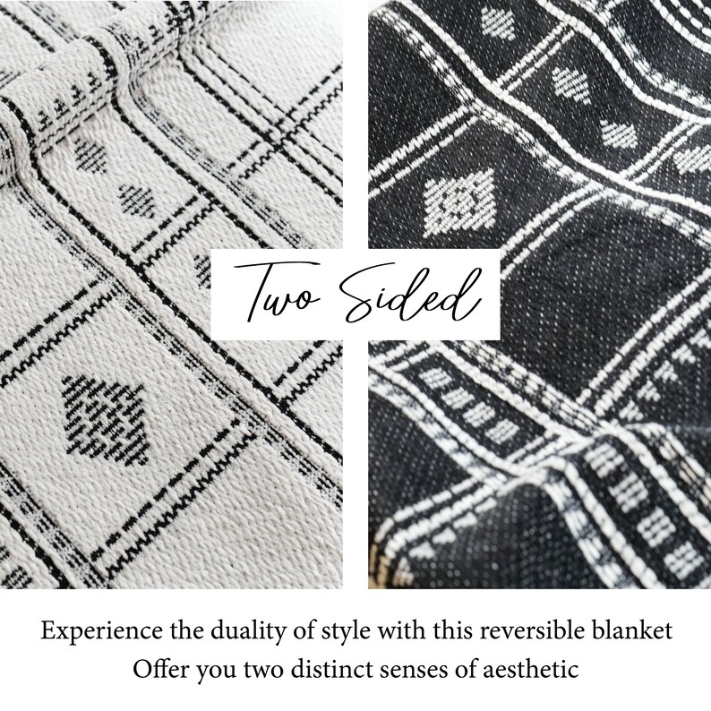 Puede incluir: Una manta reversible con un patr&oacute;n geom&eacute;trico en blanco y negro. La manta est&aacute; hecha de una tela suave y texturizada. "Two Sided" est&aacute; escrito en cursiva negra en la imagen.