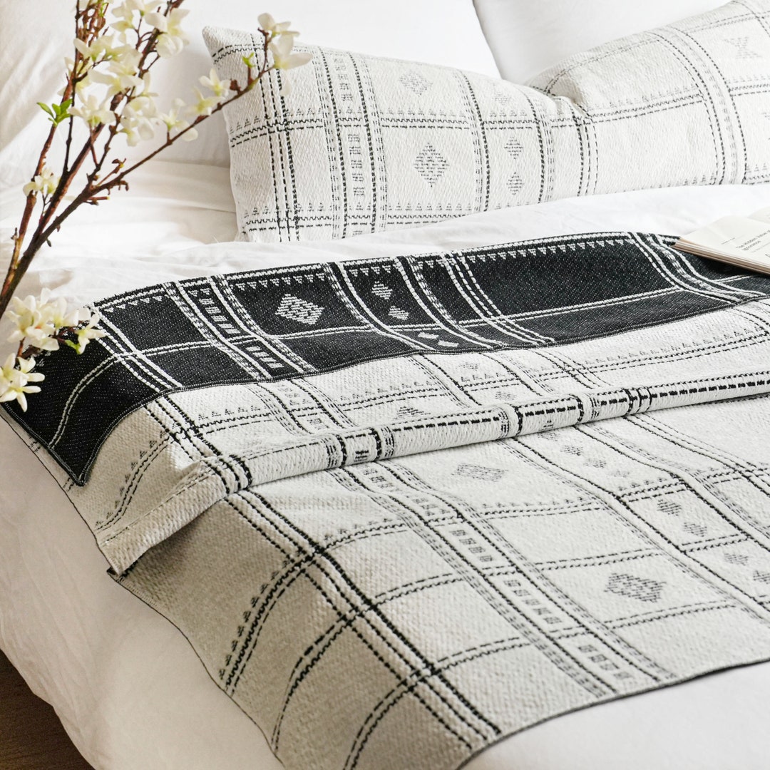 White Black Boho Throw Blanket, Warm Soft Comfy Chenille 55x65, Textured Dual Sided Reversible ...