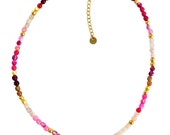 Collier ras de cou en pierres naturelles gemme Agate Quartz et perles dorées