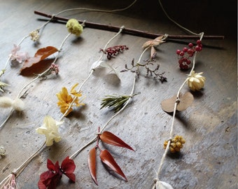 Custom dried flower mobile - straight version