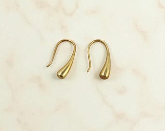 Brass Earrings, Teardrop Earrings, Small Drop Dangle Erring, Modern Jewelry, Minimalist Hammered Brass Jewelry, Everyday Earrings For Women