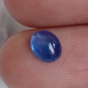 Safira azul-royal extremamente rara, sem aquecimento, 1,19 quilates/ safira azul viva cabochão/ safira birmanesa/ safira sem aquecimento/ safira azul rara