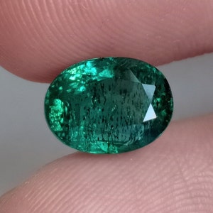 Natural Emerald Oval 3.08 Cts Vivid Green Emerald Zambia,Fine Quality Emerald Ring-Excellent Quality/Natural Emerald Greenish Gemstone