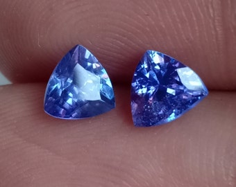 Natural Tanzanite Trillion Gemstone Pair: Extra Fine Jewelry Stone (1.35 crt)