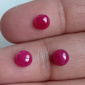 4 karat naturlig rubin rund cabochon Parti: Certifierad lös ädelsten (6,2x6,2 mm)