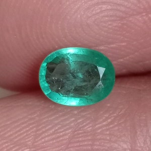 Top Quality Emerald oval, Loope Clean Rare Emerald Faceted Stone, 1 piece 6.8×5.2 MM Untreated unheated Emerald for Jewellry.