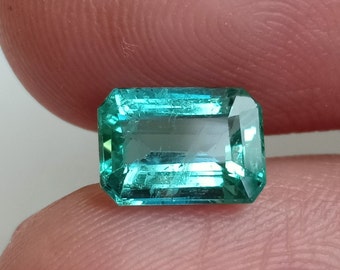 Blueish Green Emerald,1.85 Cts Natural Zambian Emerald,Untreated Emerald,Emerald Cut,AGR Certified,May Birthstone,Vivid Green Emerald