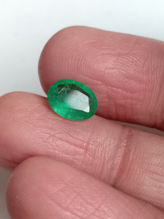 Oval Cut Zambian Emerald Loose Gemstone: Handmade Polish (9x6.5x3 MM)