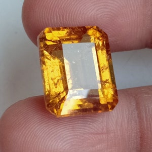 Fine Quality Hessonite Gemstone, Exclusive Hessonite Garnet,Yellow Hessonite Garnet 20.35 cts Earth Authentic Gemstone