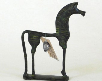 ギリシャの馬の置物 ブロンズ 中世　アンティーク アンティークブロンズギリシャ馬像：4～7世紀の美術 - Etsy 日本