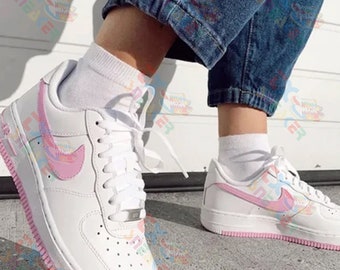 Baskets Air Force 1 roses personnalisées, chaussures Air Force 1 personnalisées main, cadeau fête des mères pour femme